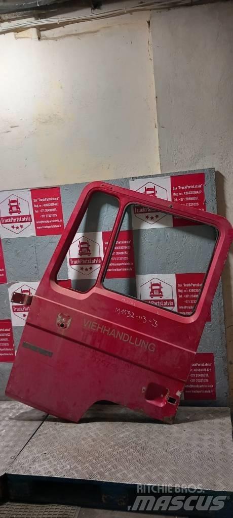 MAN 12.232 left door Ohjaamot ja sisustat