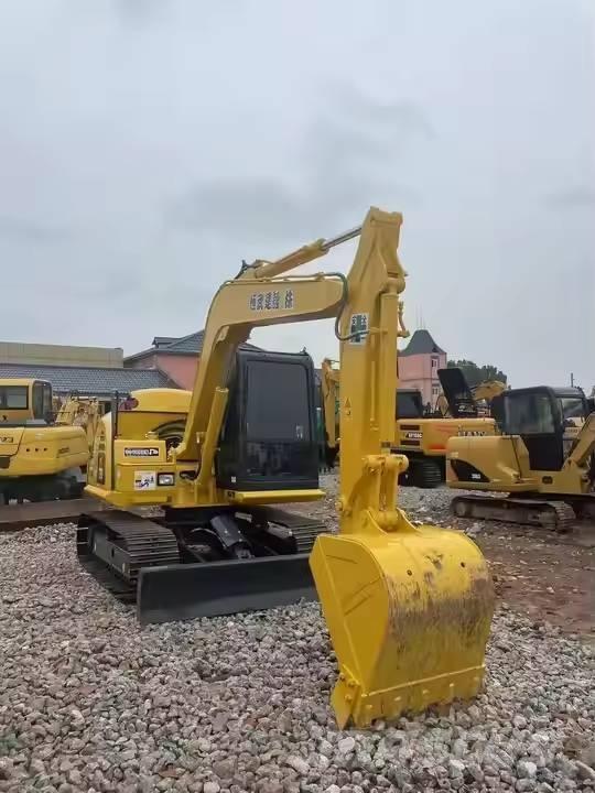 Komatsu PC70-8 Midikaivukoneet 7t - 12t