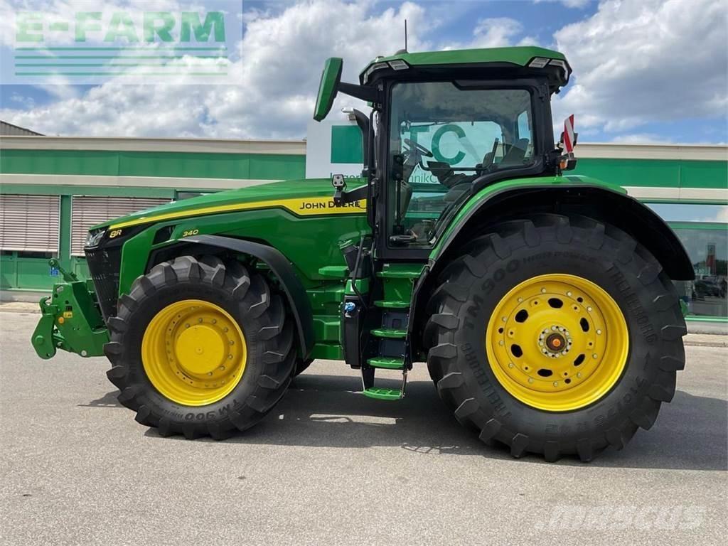 John Deere 8R340 Traktorit