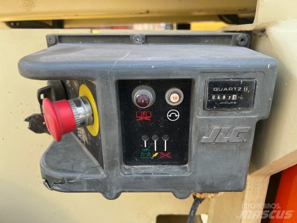 JLG 2646 ES Saksilavat