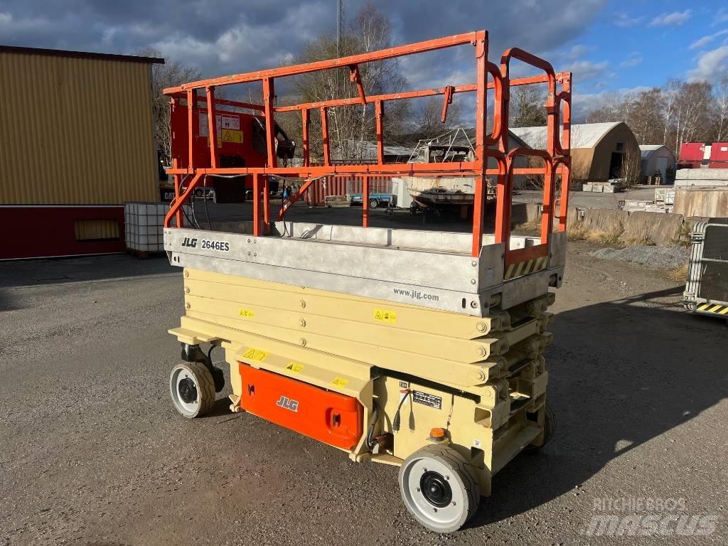 JLG 2646 ES Saksilavat