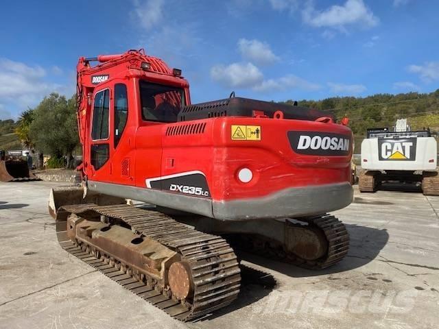 Doosan DX 235 LC Telakaivukoneet