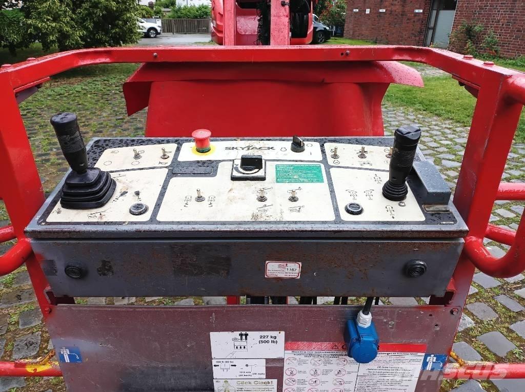 SkyJack SJ 66 T Teleskooppipuominostimet