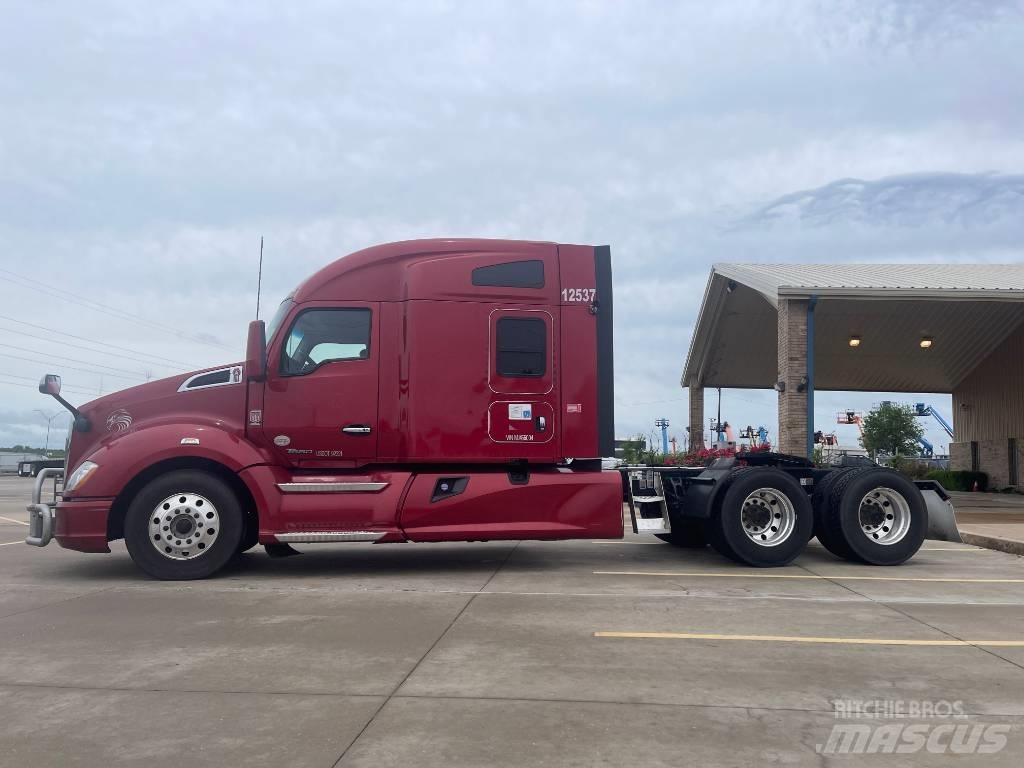 Kenworth T 680 Vetopöytäautot