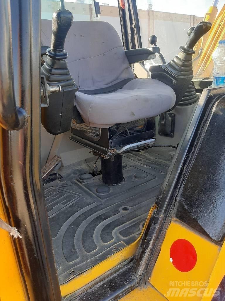 JCB 1 CX Kaivurikuormaajat