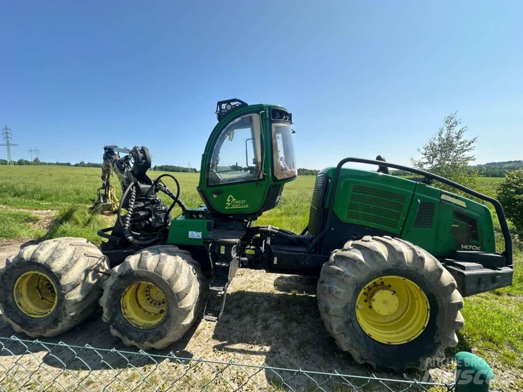 John Deere 1470 E Harvesterit