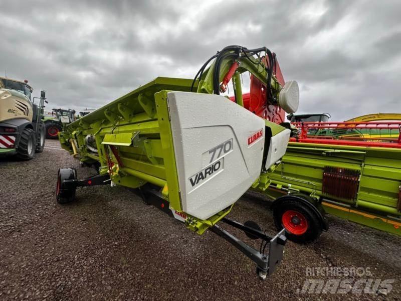 CLAAS LEXION 6700 Leikkuupuimurit