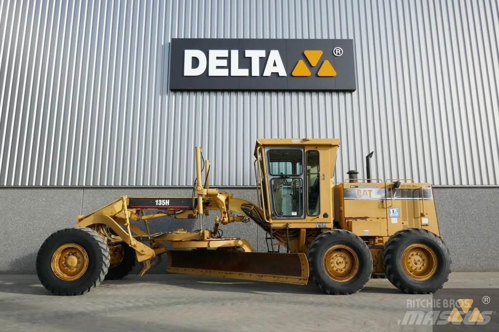 CAT 135H Tiehöylät