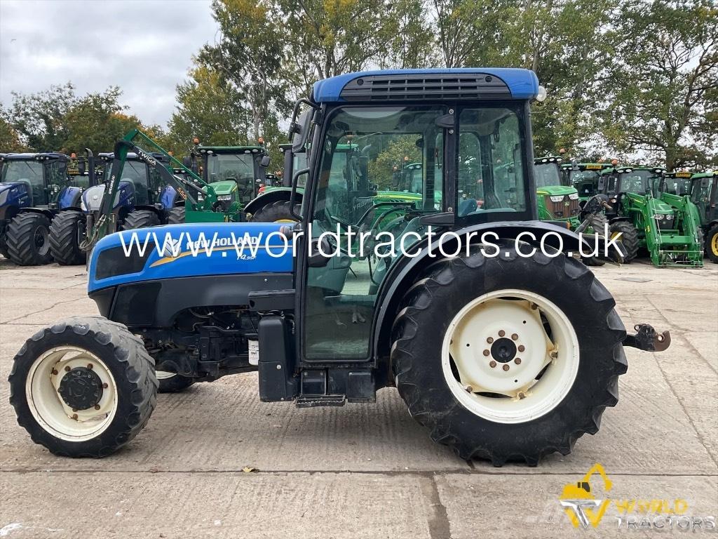 New Holland T 4.95 F Traktorit