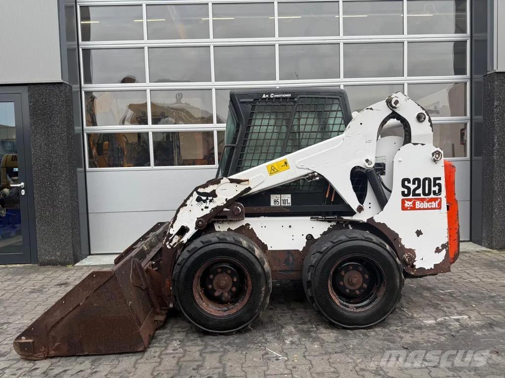 Bobcat S205 Liukuohjatut kuormaajat