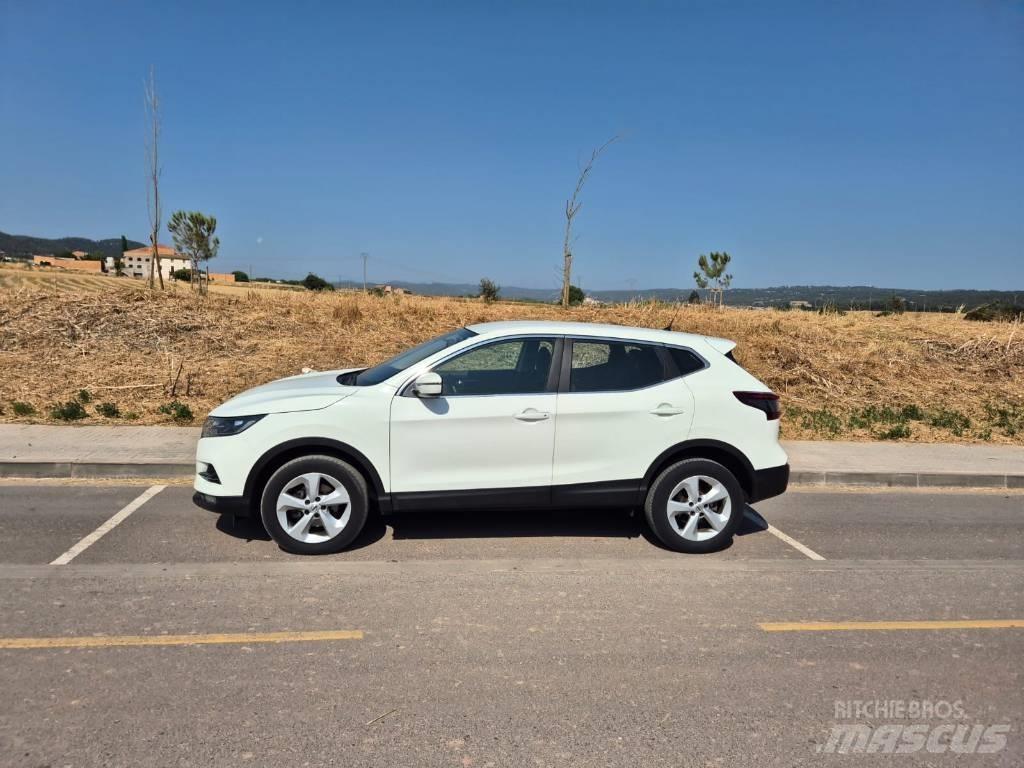 Nissan Qashqai Henkilöautot