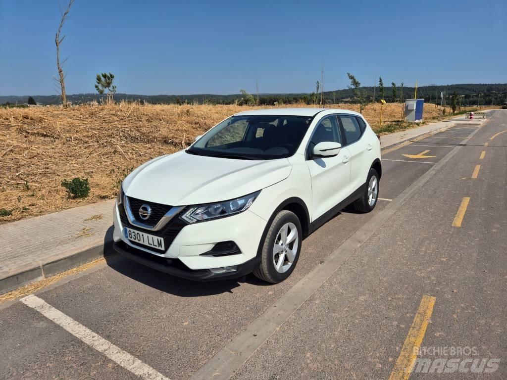 Nissan Qashqai Henkilöautot