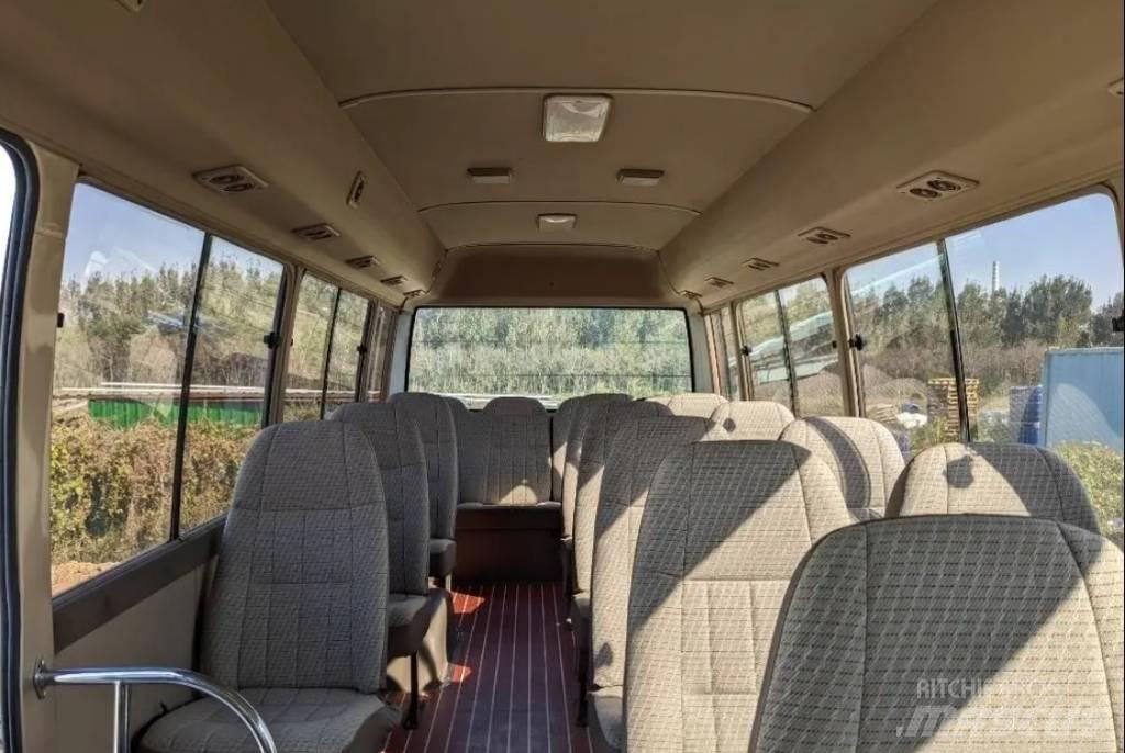 Toyota Coaster Bus Minibussit