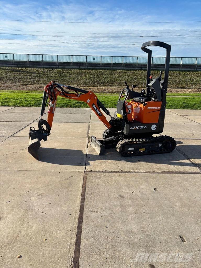 Doosan DX10Z Minikaivukoneet < 7t