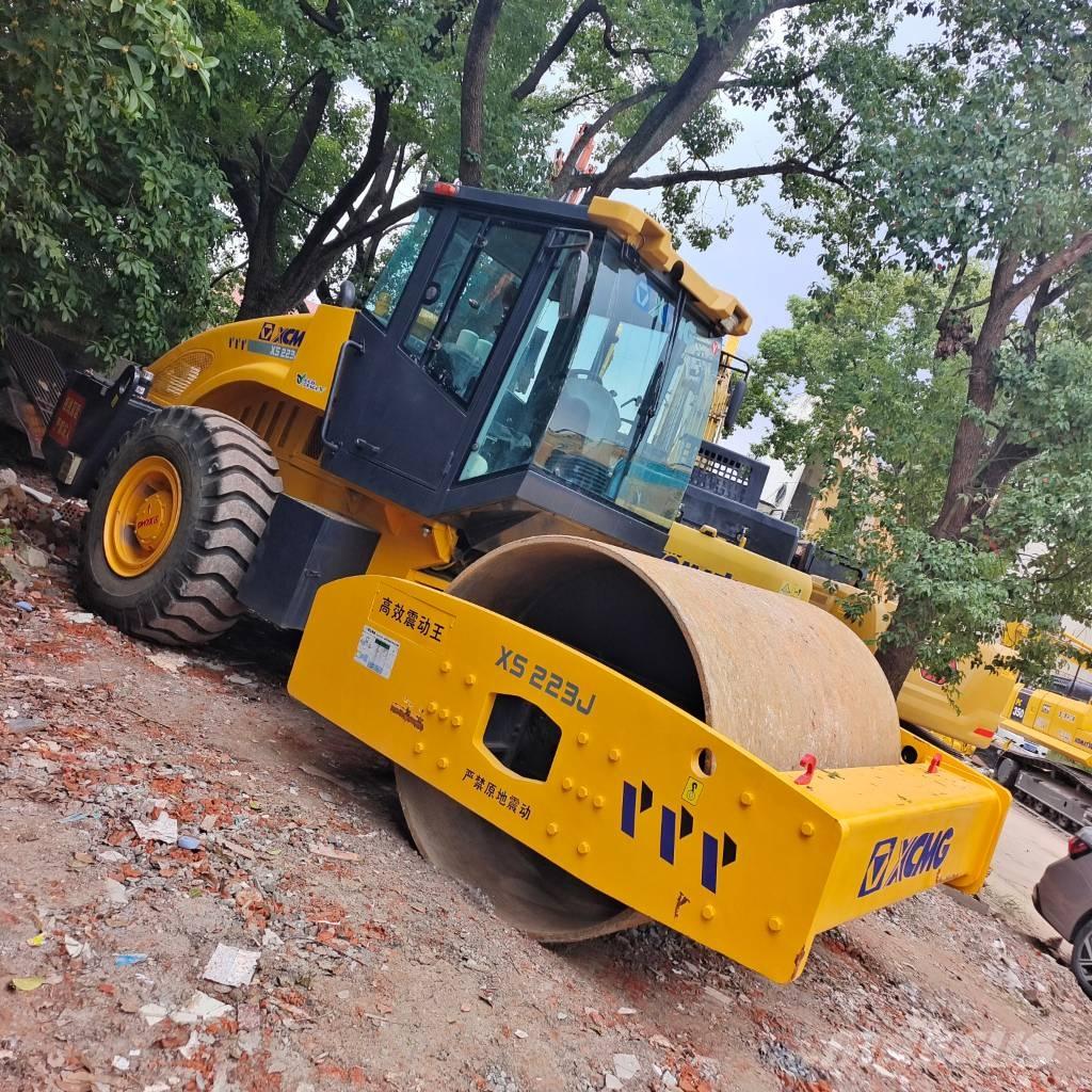XCMG XS 223 J Yksivalssijyrät