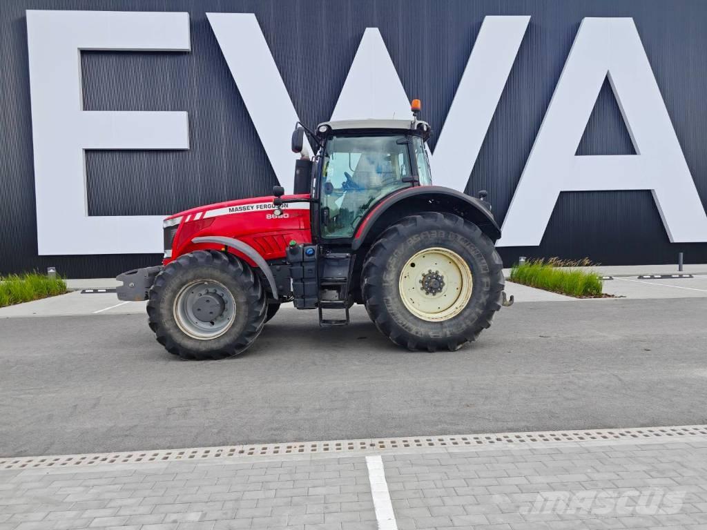 Massey Ferguson 8690 Traktorit