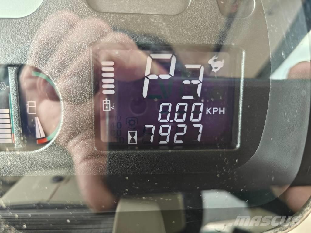 Massey Ferguson 8690 Traktorit