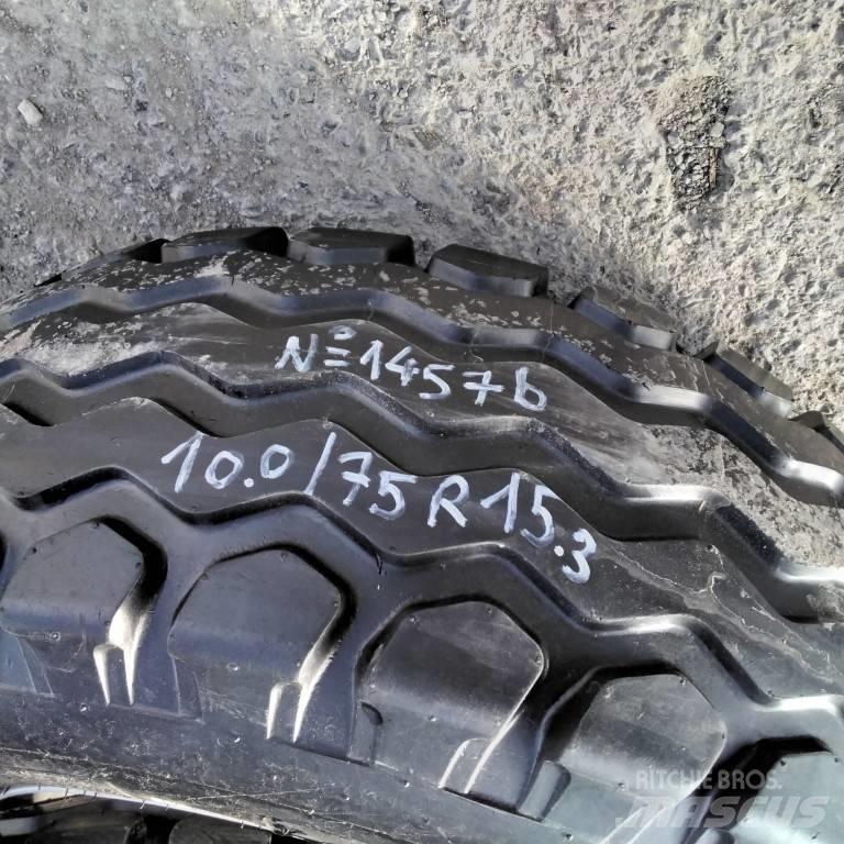 Advance 10.0/75R15.3 Renkaat ja vanteet