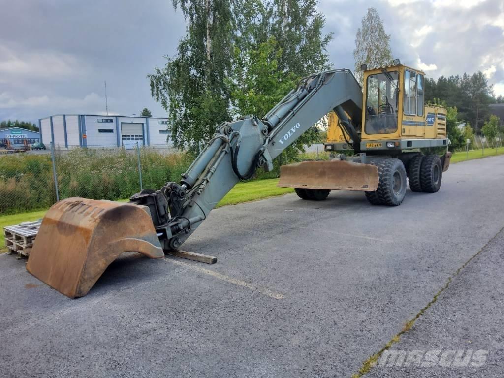 Volvo EW 200 Pyöräkaivukoneet