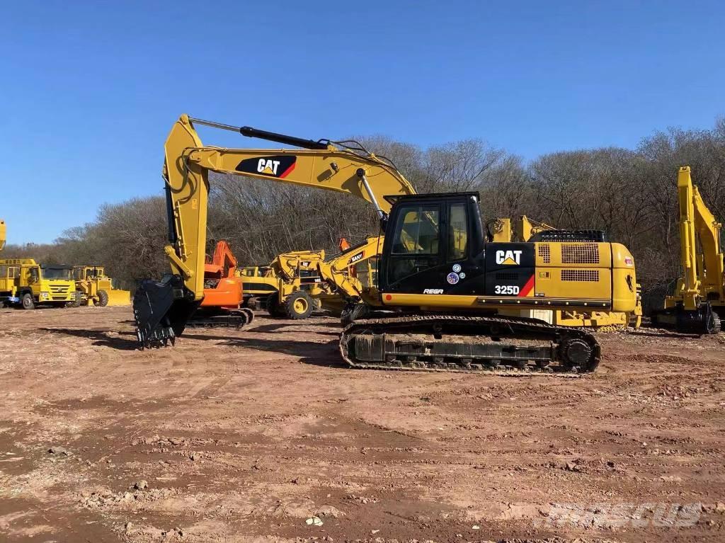 CAT 325D Telakaivukoneet