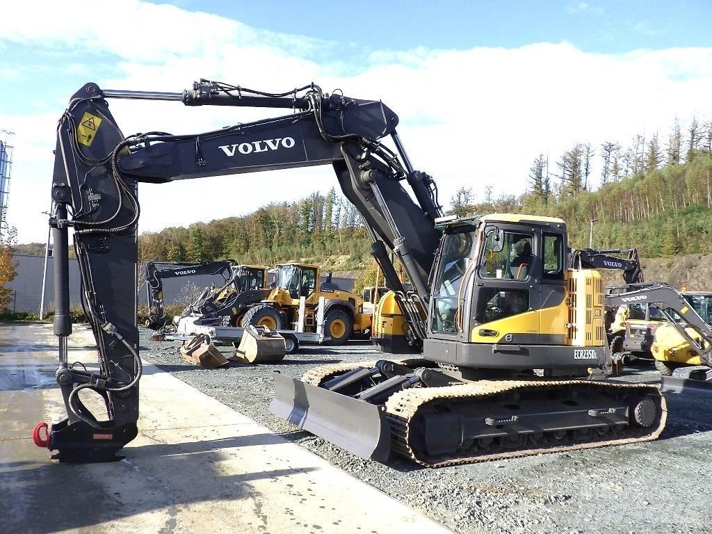 Volvo ECR 235 D Telakaivukoneet