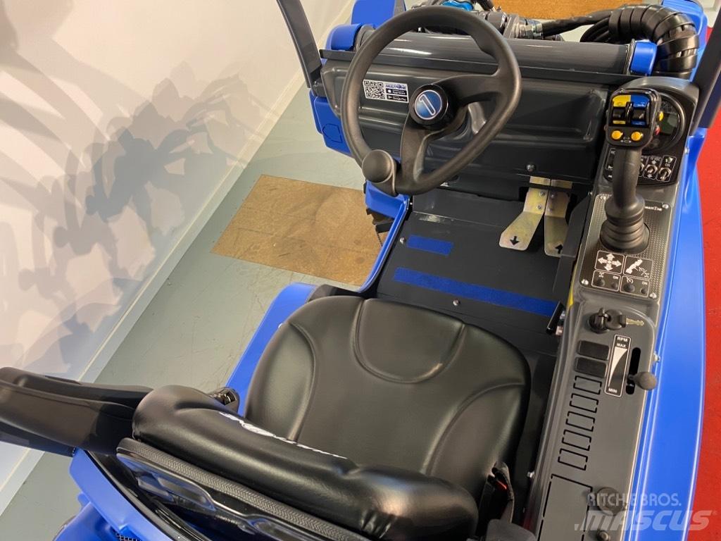 Multione 5.3k Taajamatraktorit