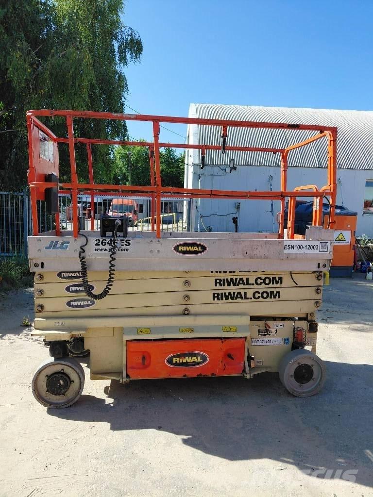 JLG 2646ES Saksilavat
