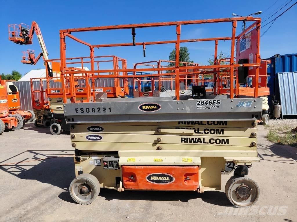 JLG 2646ES Saksilavat