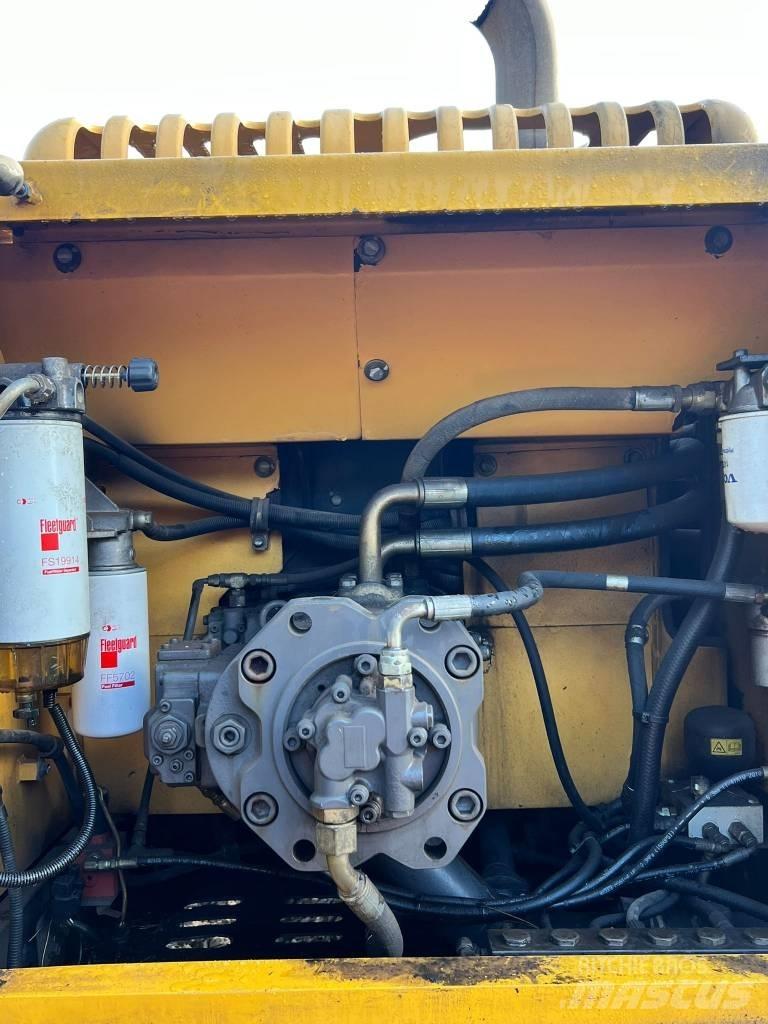 Volvo EC 290 C L Telakaivukoneet