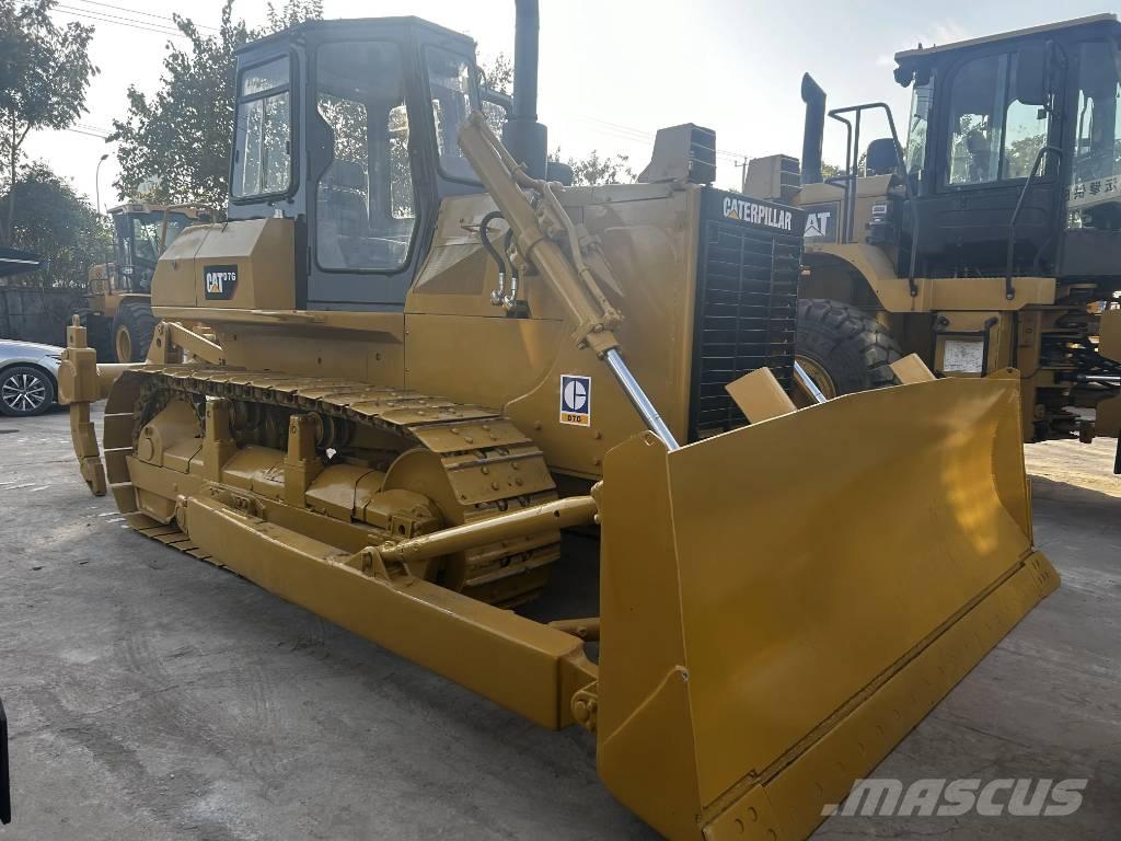 CAT D7G Telaketjupuskutraktorit
