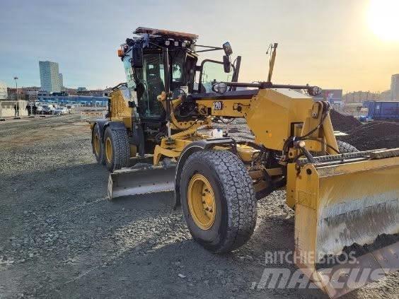 CAT 120 ADW Tiehöylät