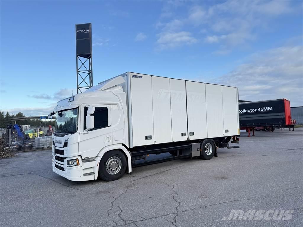 Scania P320 4X2 Umpikorikuorma-autot