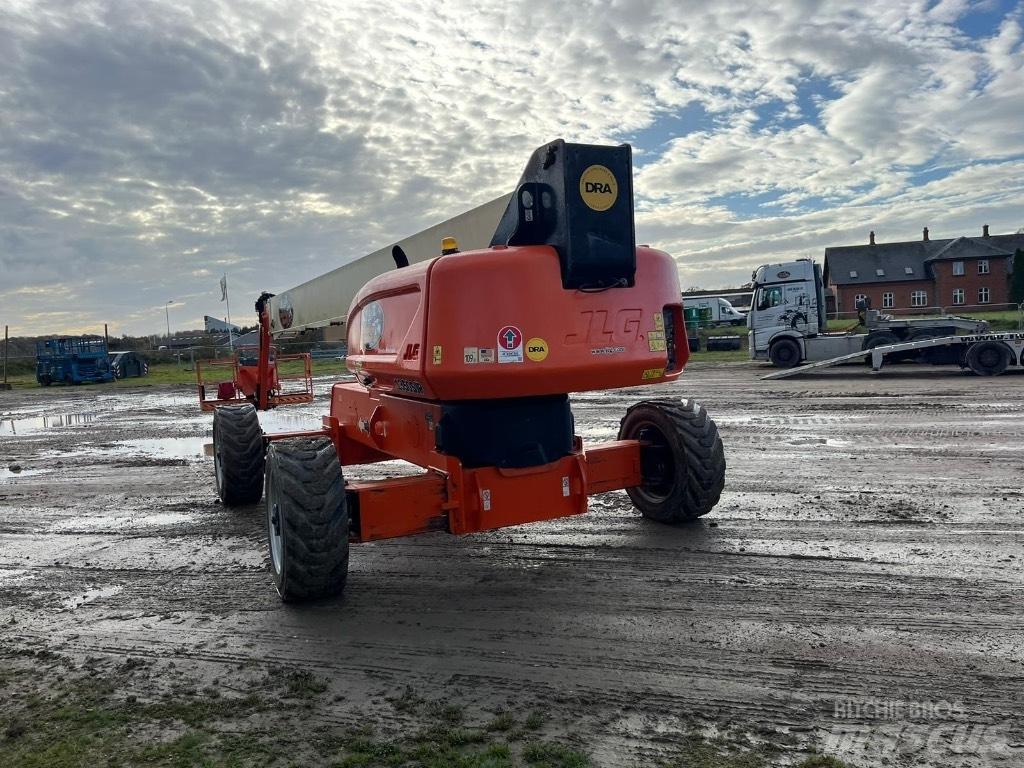 JLG 1350 SJP Teleskooppipuominostimet