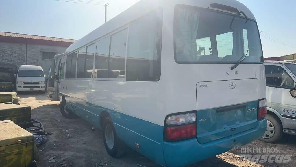 Toyota Coaster Bus Minibussit