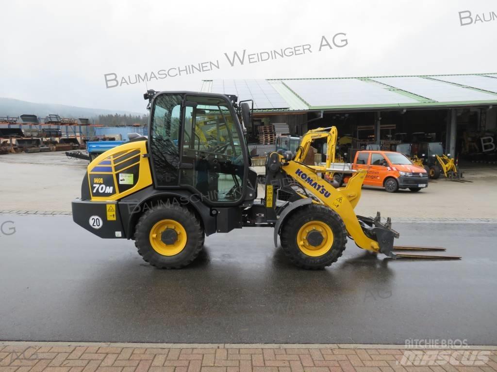 Komatsu WA 70M Pyöräkuormaajat