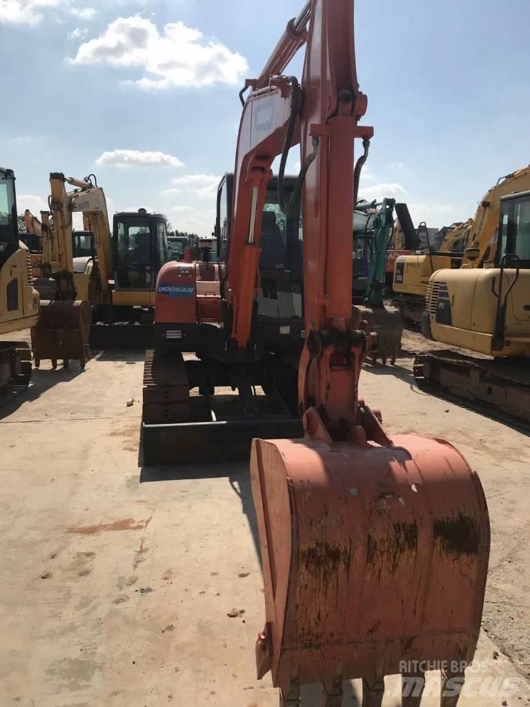 Doosan dx60 Telakaivukoneet