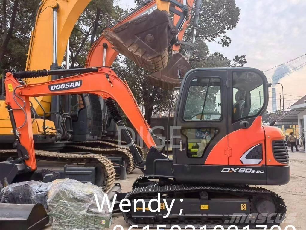 Doosan DX 60 Minikaivukoneet < 7t