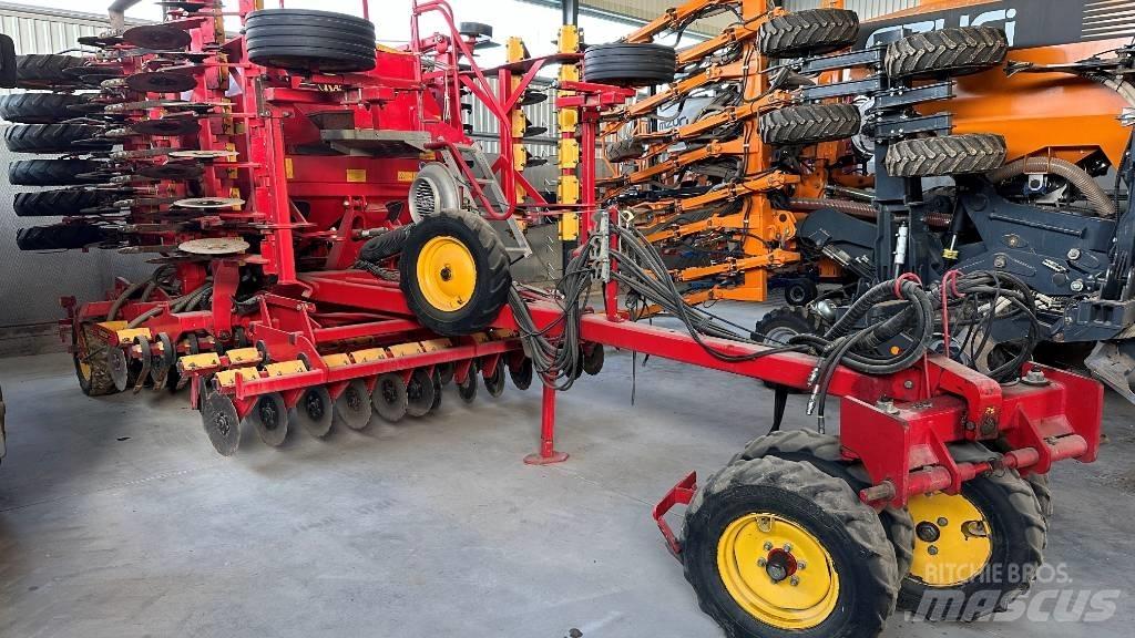 Väderstad RapidA600S Kylvökoneet