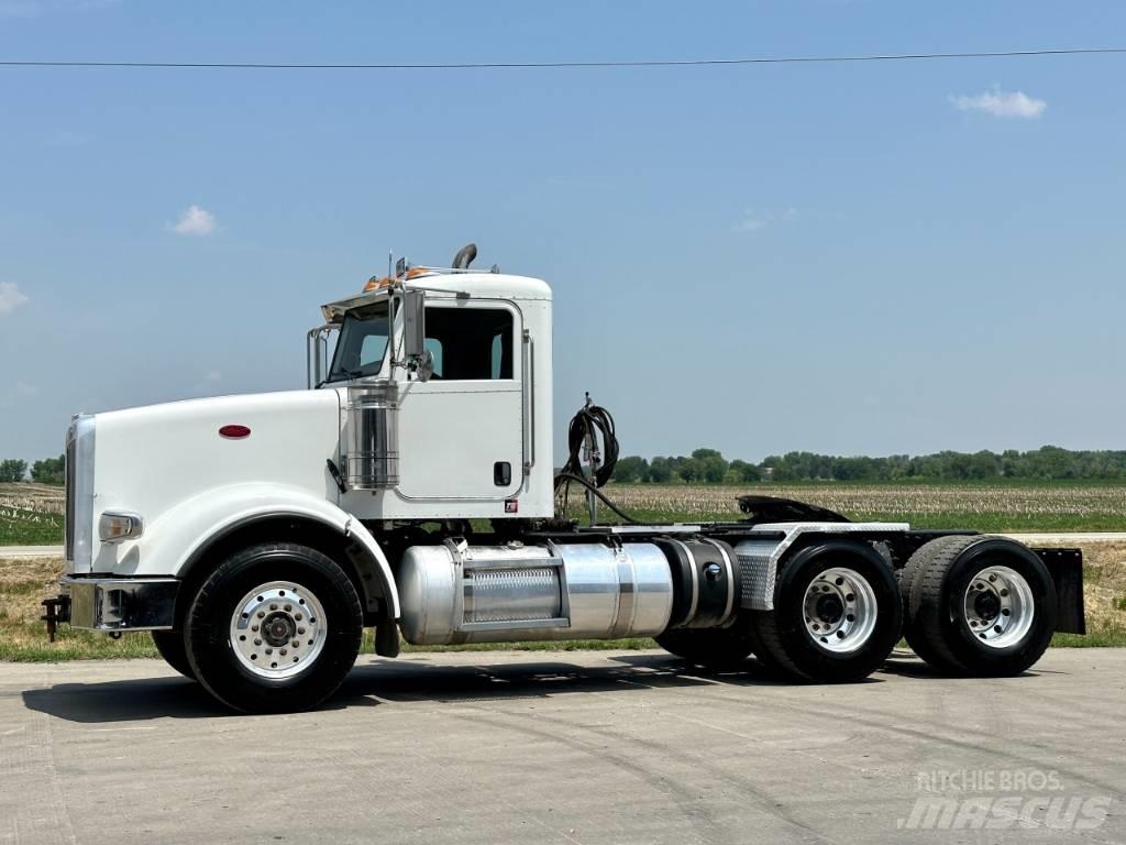 Peterbilt 367 Vetopöytäautot