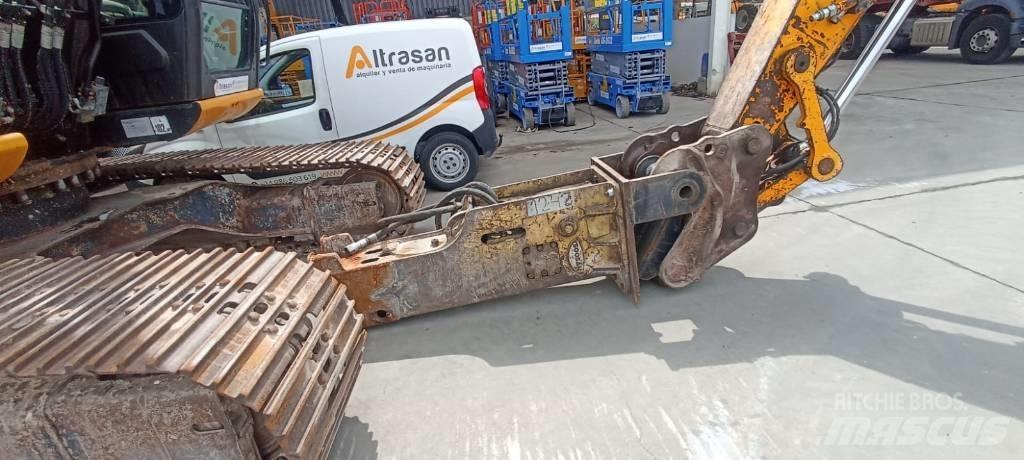JCB JS 210 LC Telakaivukoneet