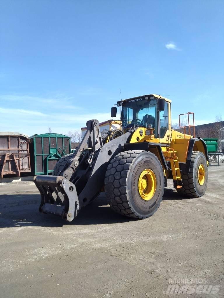 Volvo L 220 F Pyöräkuormaajat