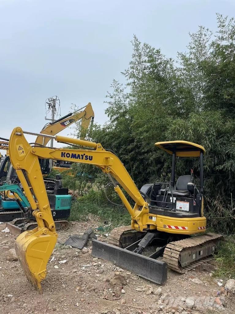 Komatsu PC35 Minikaivukoneet < 7t