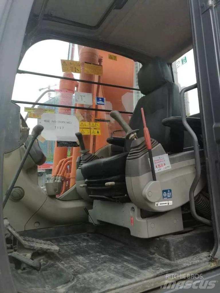 Hitachi ZX 200 Telakaivukoneet