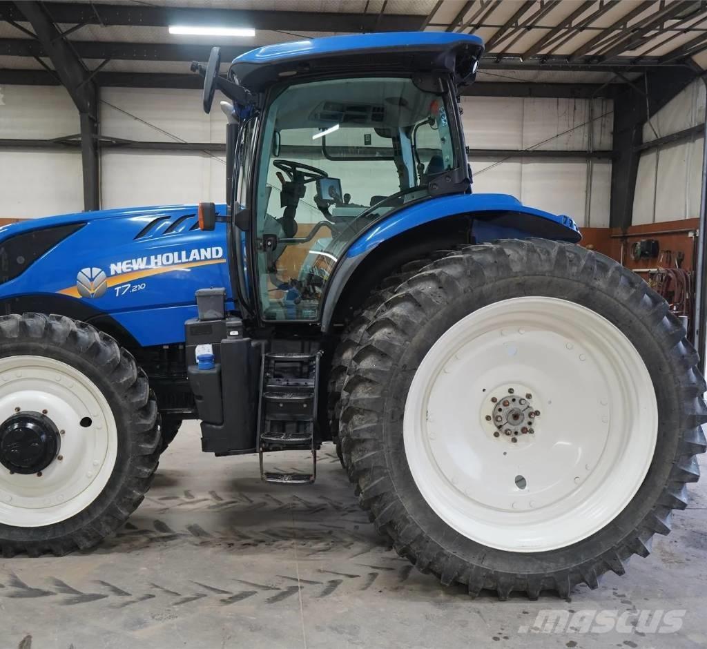 New Holland T 7.210 Traktorit