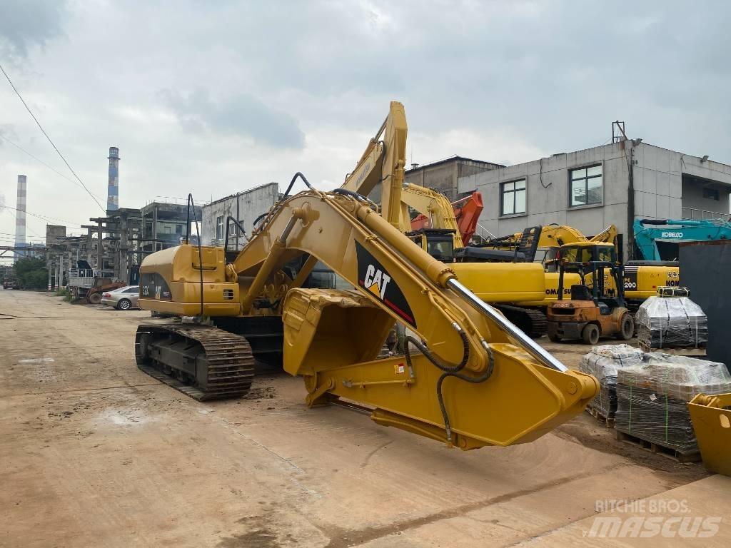 CAT 320 C Telakaivukoneet