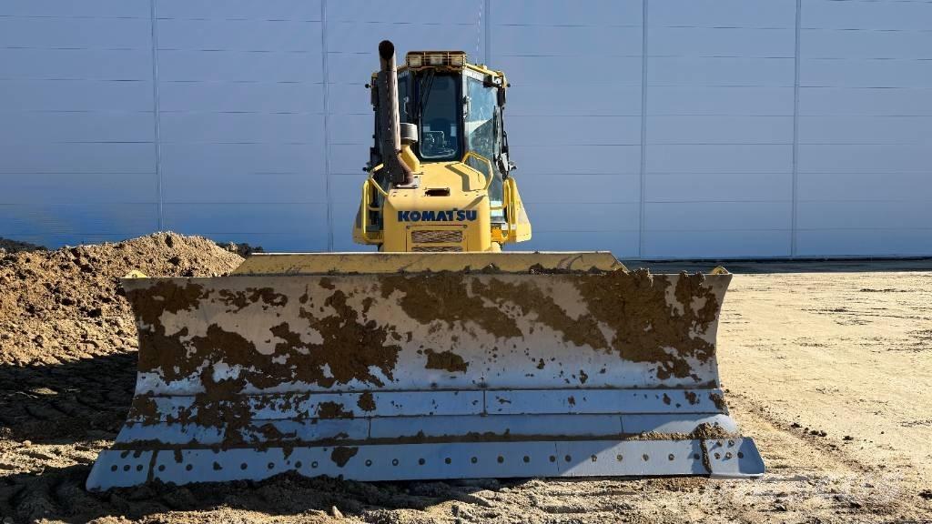 Komatsu D 61 PXI-23 Telaketjupuskutraktorit