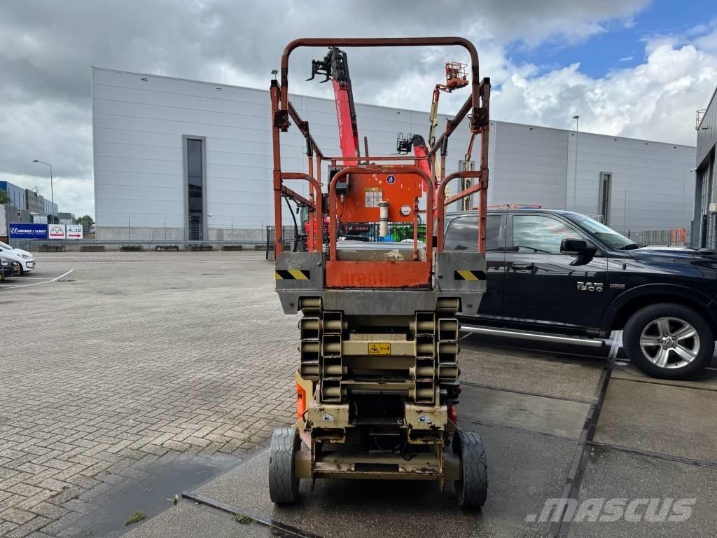 JLG 2646 ES Saksilavat
