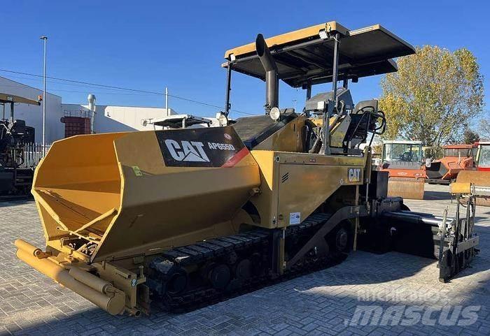 CAT AP 655D Asfalttikoneet