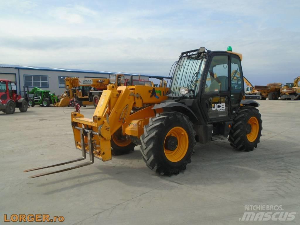 JCB 531-70 Maatalouskurottajat