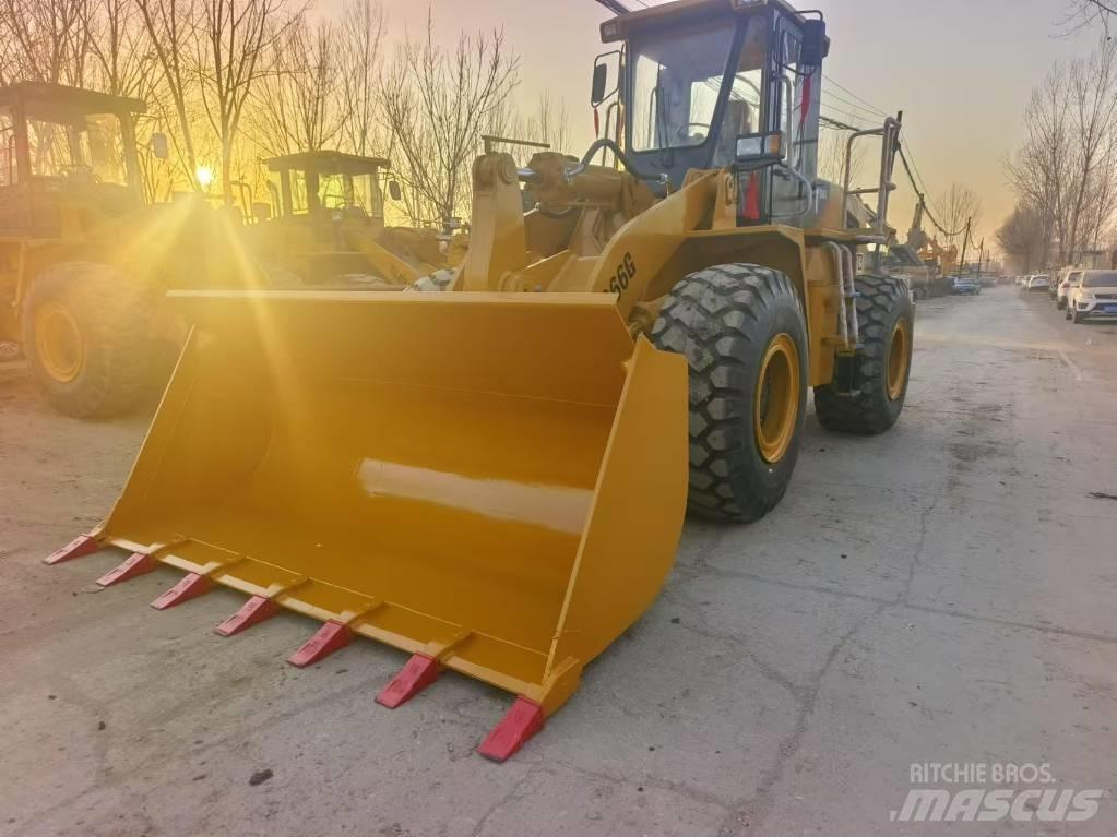 CAT 966G Pyöräkuormaajat